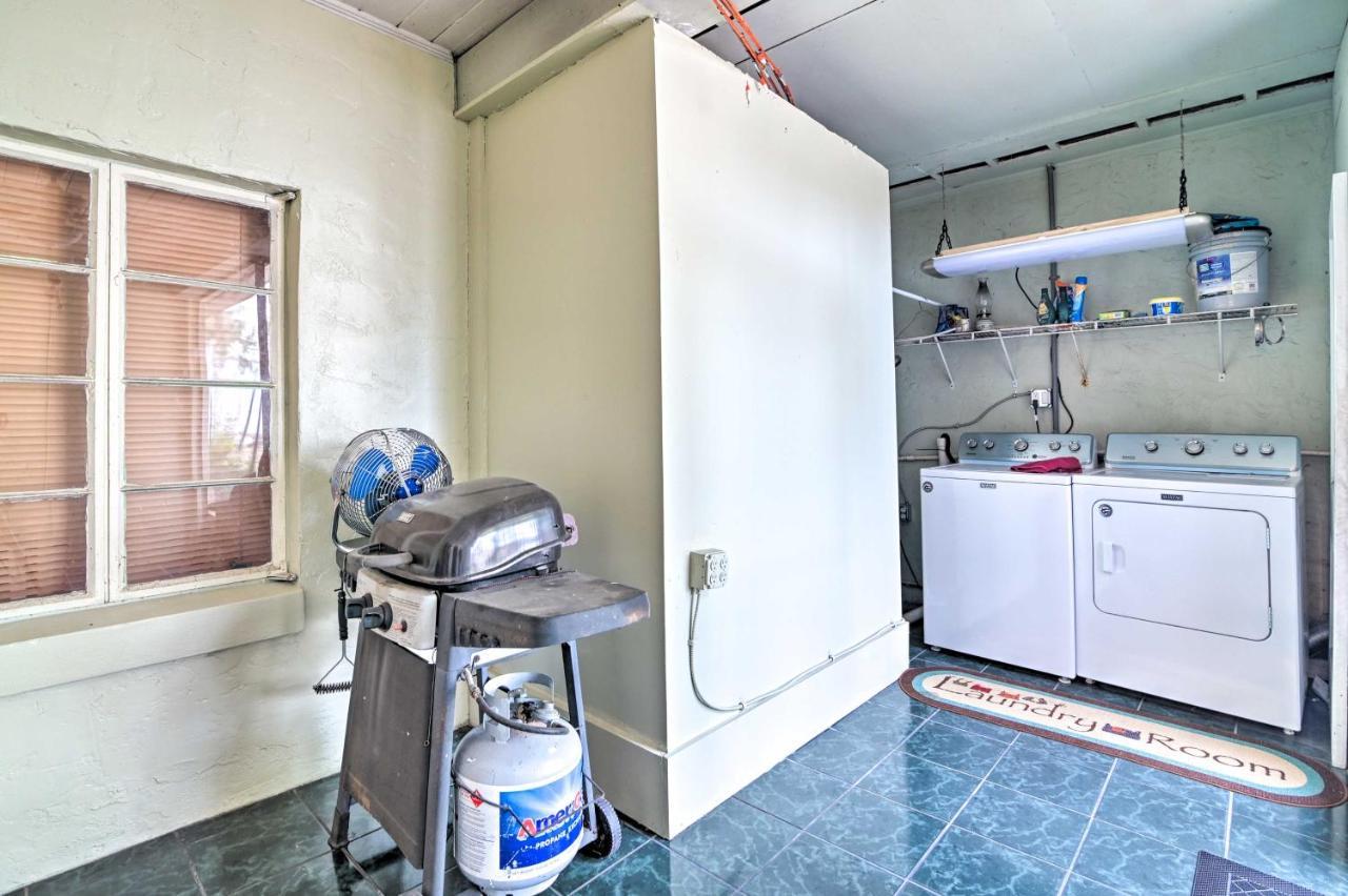 Pet-Friendly Auburndale House With Lake Views! Екстер'єр фото